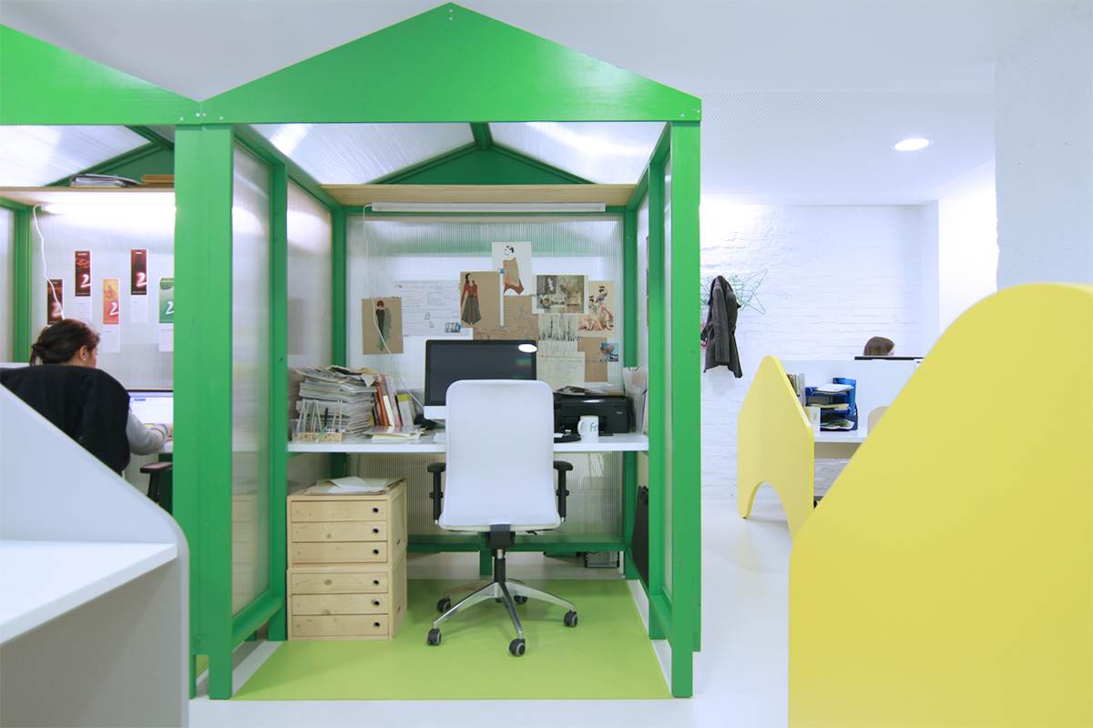 Puesto de trabajo fijo modelo Green Cabin en Freeland Coworking